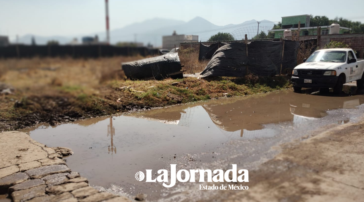 Tultitlán: Más de 50 viviendas afectadas por inundación, siguen sin agua potable