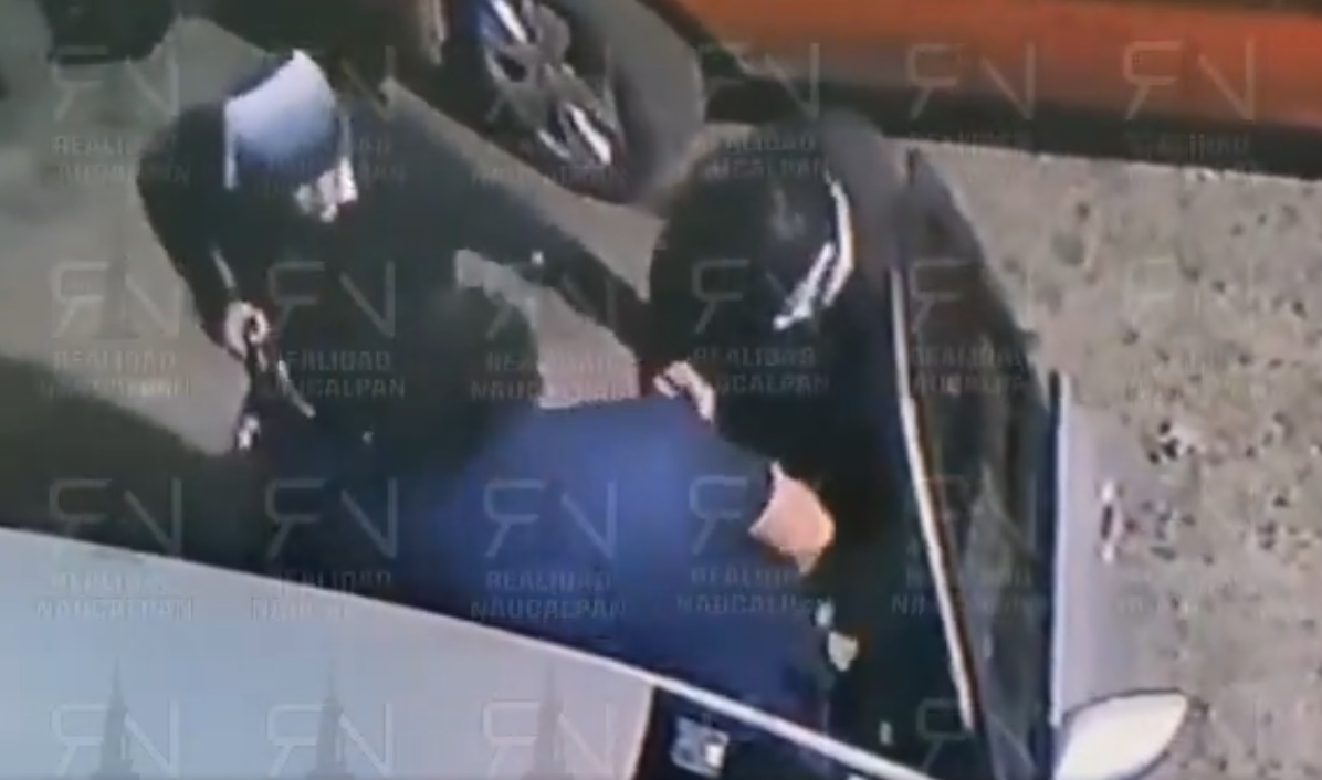 Video: Roban taxi a mano armada en Naucalpan