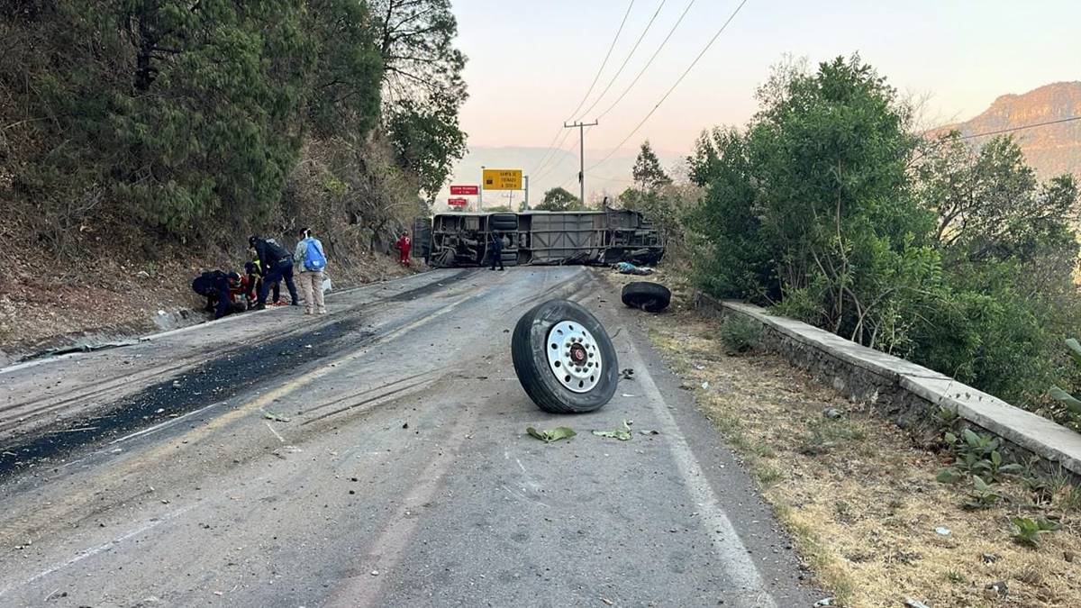 Malinalco: Se registra otro camionazo, reportan 14 muertos y 31 heridos