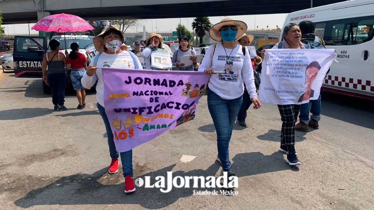 Madres y padres salen a buscar a sus seres queridos desaparecidos