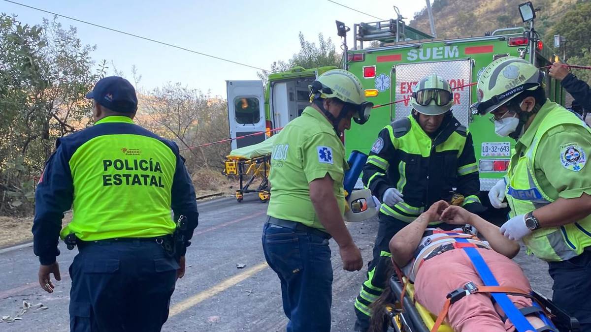 Entregan 12 cuerpos de peregrinos accidentados en Malinalco