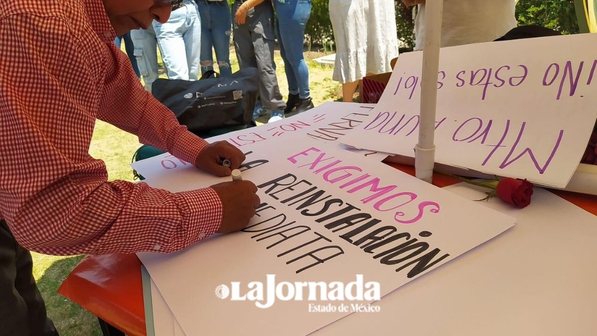 Docentes de la UPN Toluca protestan en contra de reprensión, esperan respuesta de SEIEM