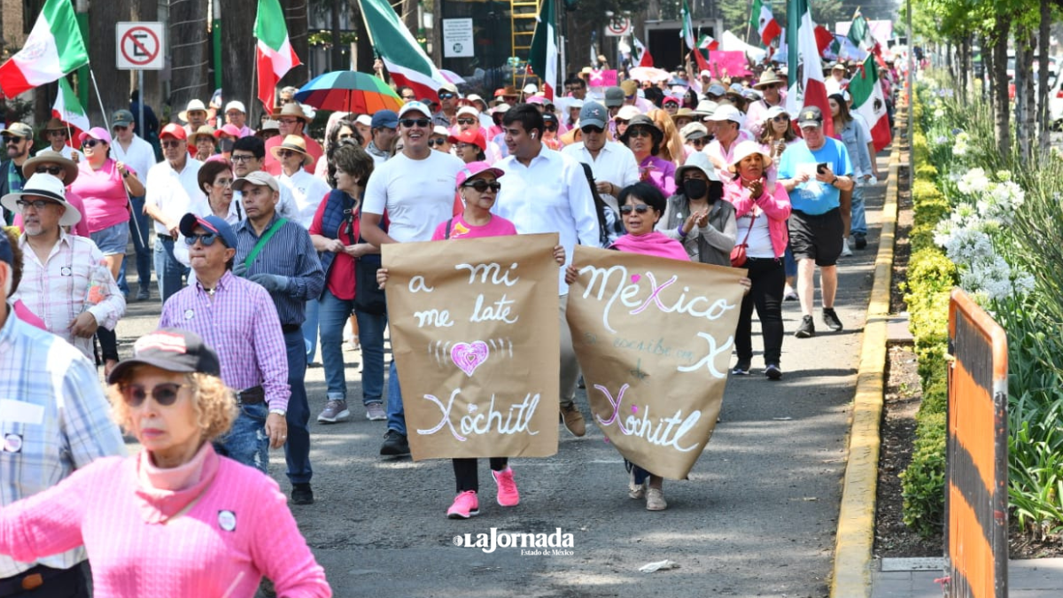 Toluca: Marea Rosa sale a calles para “defender la democracia”