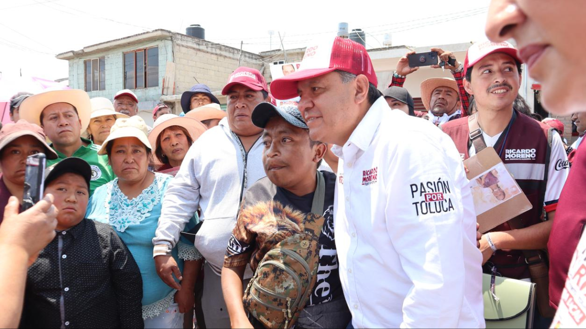 Una multitud recibió a Ricardo Moreno en San Pablo Atopan