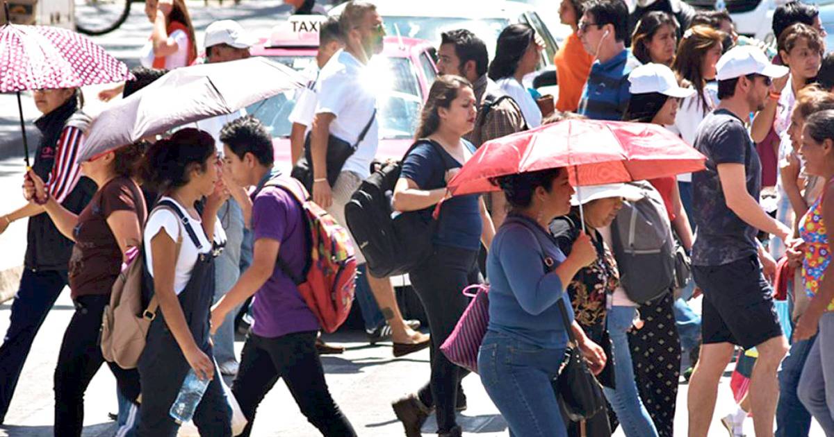 ¿Mucha “HAMBRE” en plena OLA DE CALOR? Esto es lo que quiere tu cuerpo y lo podrías estar confundiendo