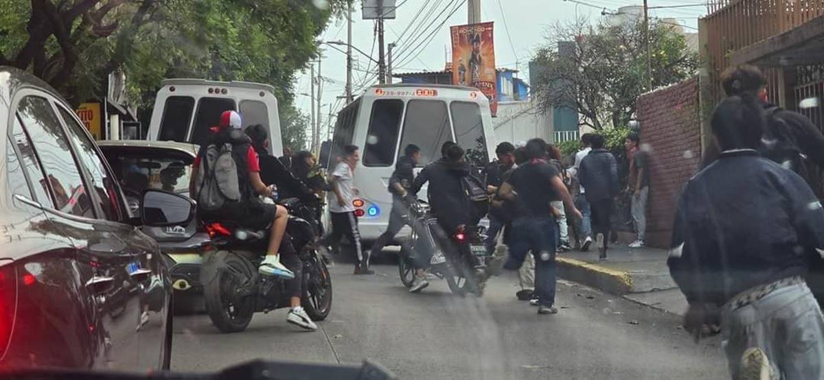 Policía Municipal detuvo ilegalmente a alumnos por riña en CCH Naucalpan 