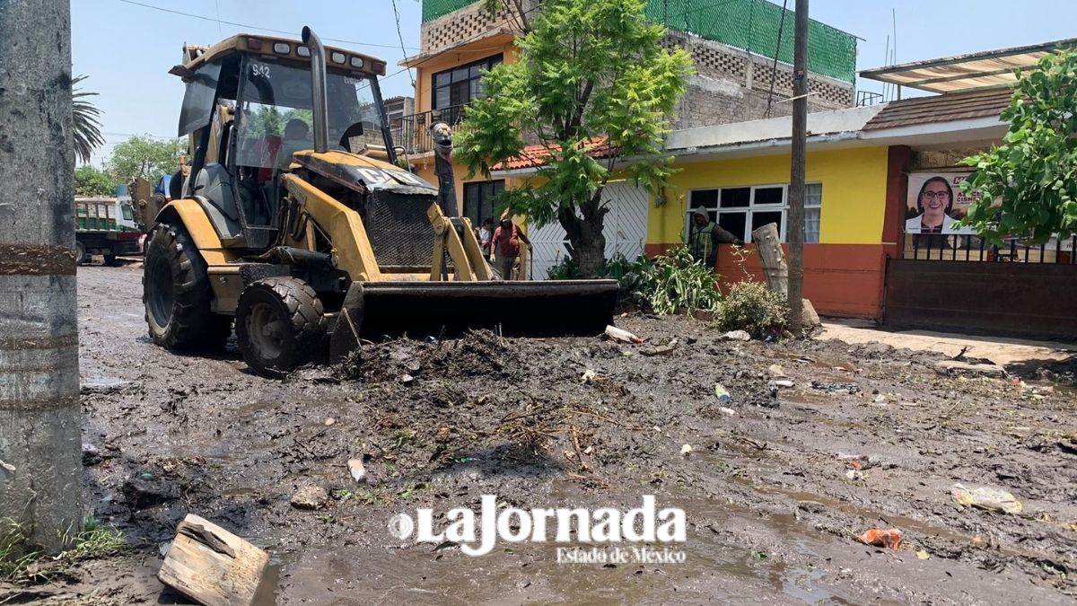 Ecatepec: Granizada arrastró más de 400 toneladas de lodo y derribó 20 árboles