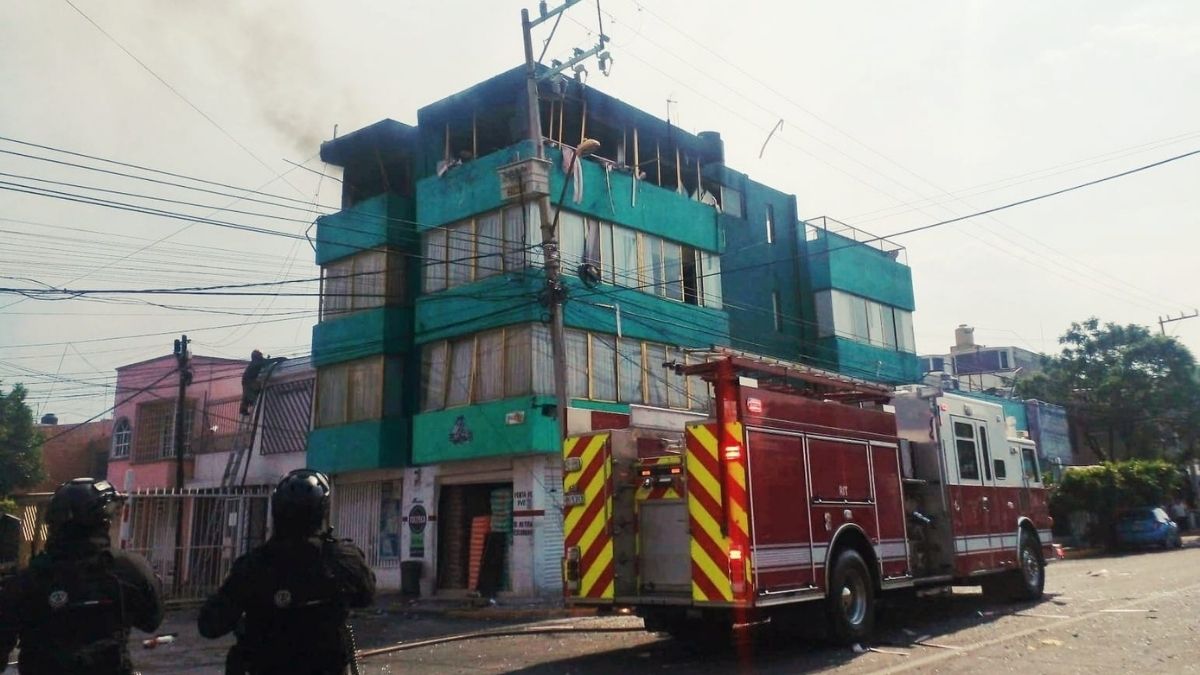 Nezahualcóyotl: Explosión en edificio residencial, un lesionado