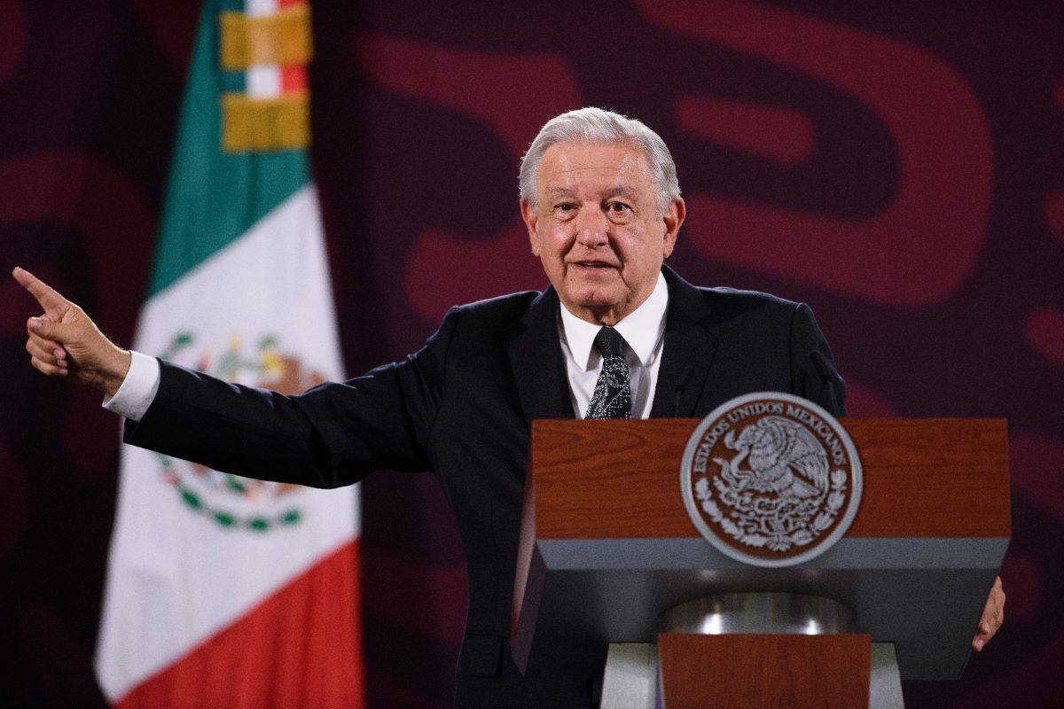 AMLO cuestiona que DEA opine sobre reforma judicial