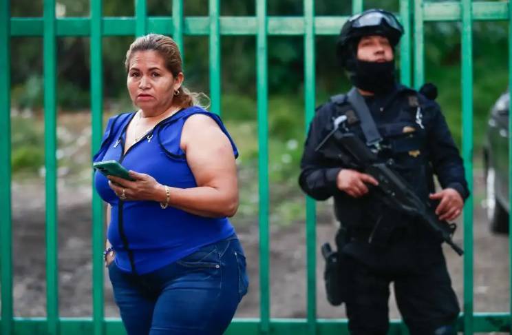 Jesús Becerra, coordinador de Protección Civil de Querétaro, informó que la activista presentaba un cuadro de "descompensación metabólica por un ayuno prolongado”. Foto: La Jornada.