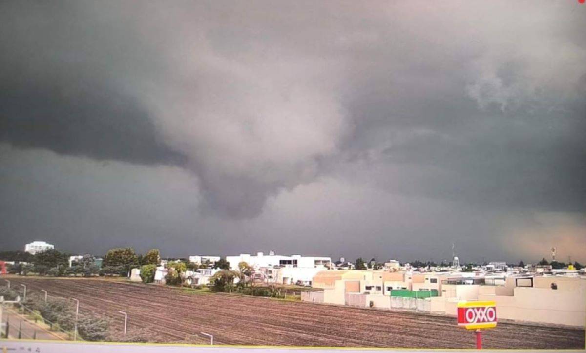 FOTOS: Reportan formación de Cola de Agua en cielo de Atenco; ¿qué es?