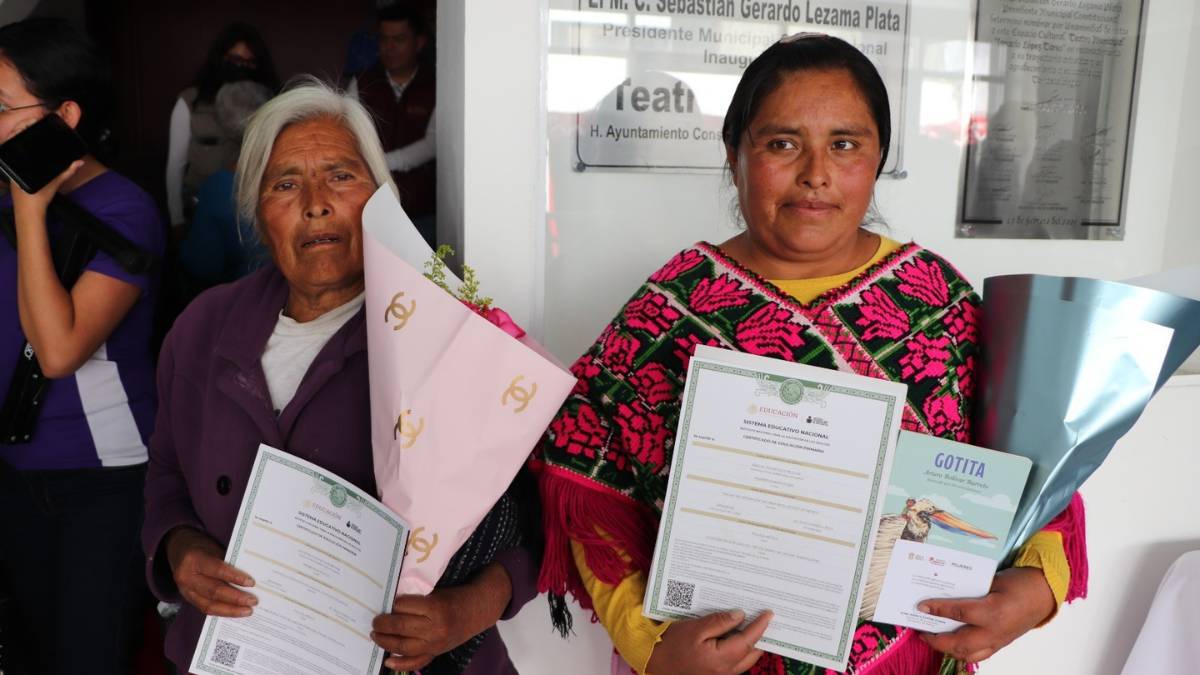 Mujeres mayores de 15 años tendrán apoyo para estudiar primaria y secundaria