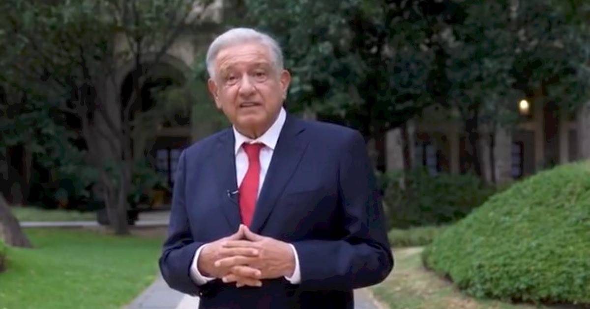 VIDEO: “Lo que somos se lo debemos a nuestras maestras y maestros”, AMLO al despedirse del magisterio