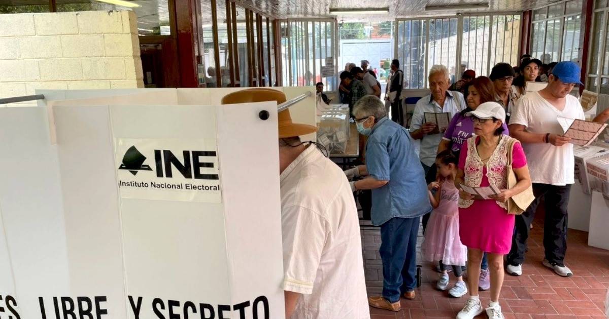 Dirigentes del PAN, PRI, PRD y Morena emiten su voto