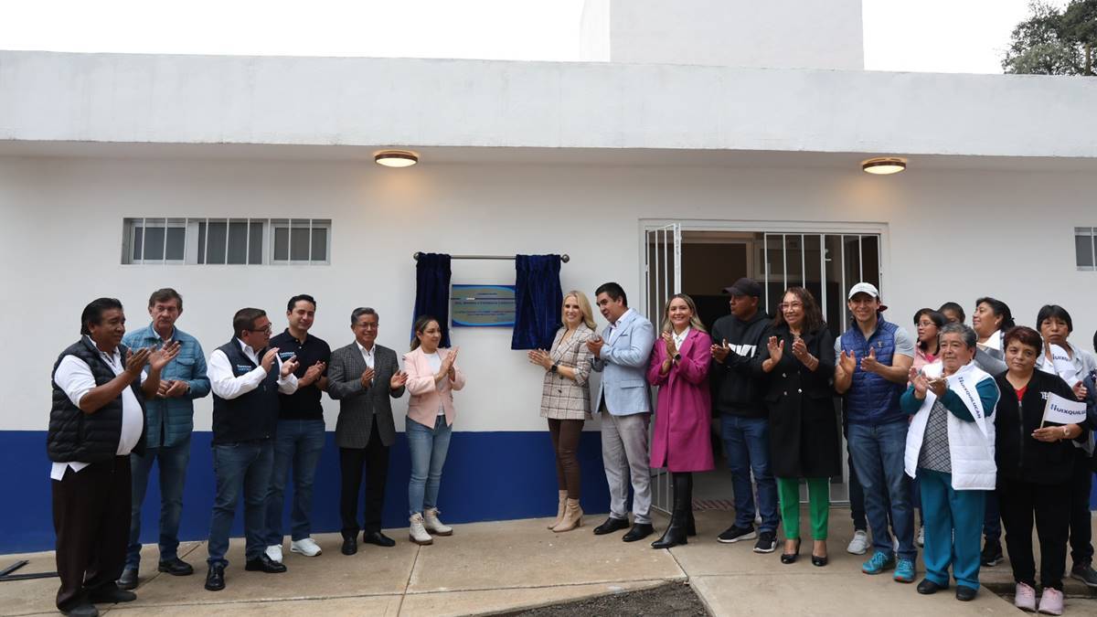 Huixquilucan entrega techumbre en el deportivo San Martín