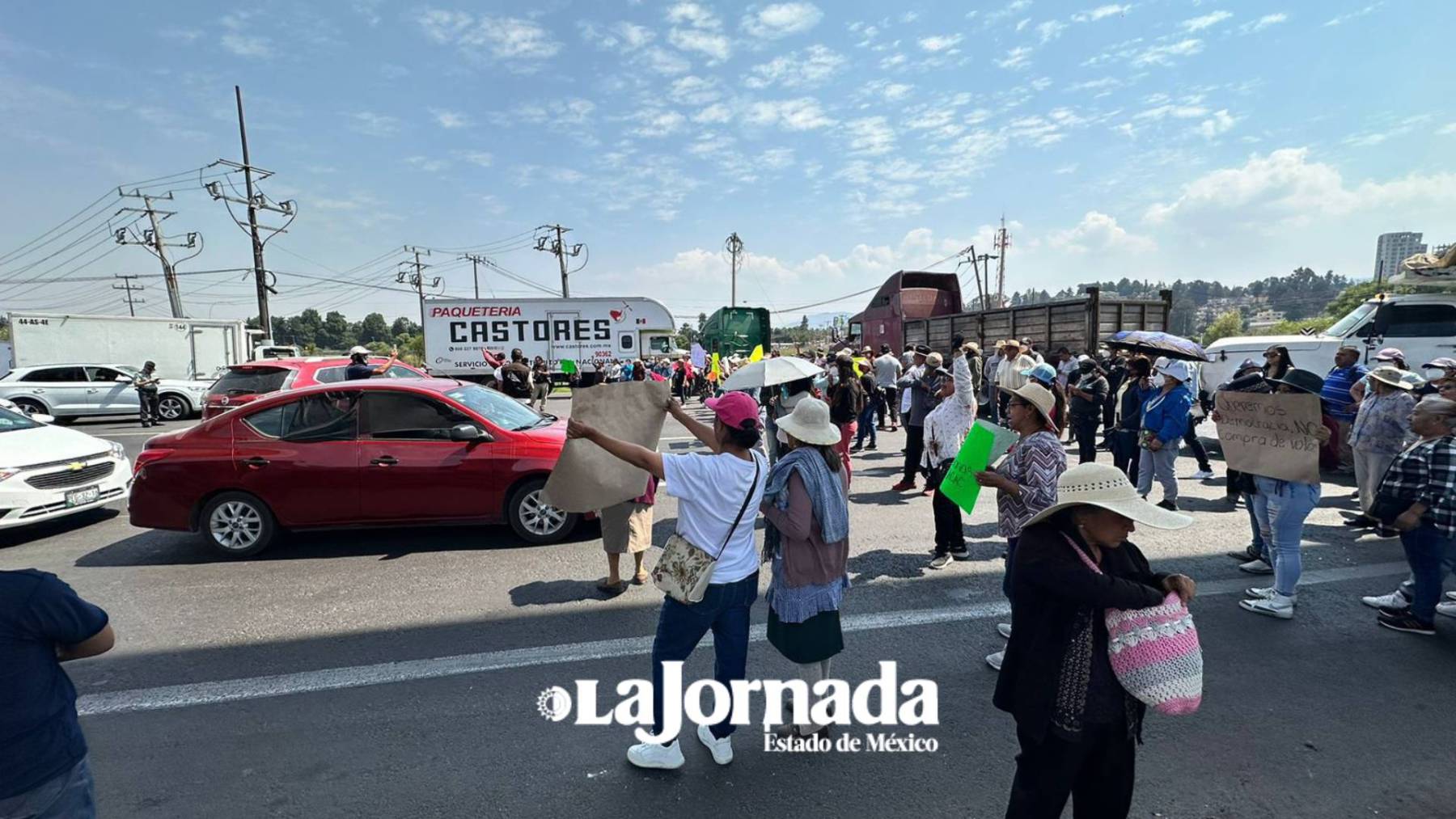 Ocoyoacac: Habitantes bloquean la carretera México-Toluca, están inconformes por los resultados