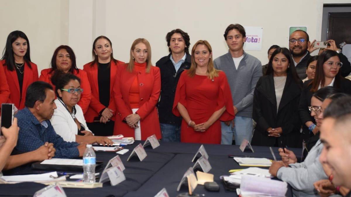 San Mateo Atenco: Ana Muñiz recibe constancia de mayoría como presidenta municipal