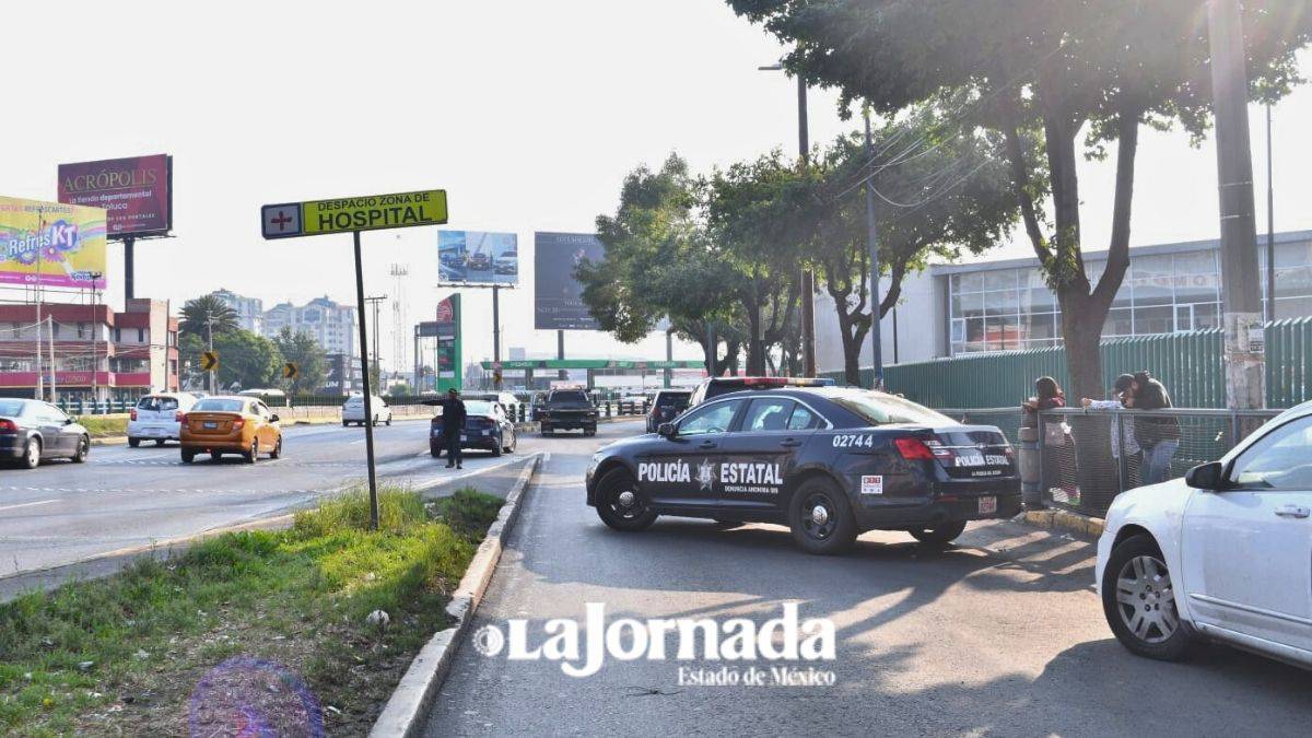 Toluca: Persecución termina con motociclista muerto y otro herido