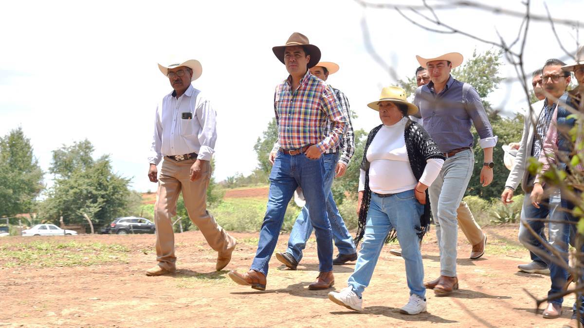 Almoloya de Juárez: Óscar Sánchez entregó obras en cinco comunidades