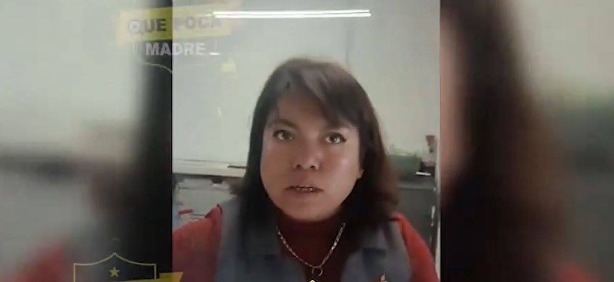 Surge ‘Lady Taquilla’, trabajadora del Metro es captada en VIDEO siendo grosera con usuario