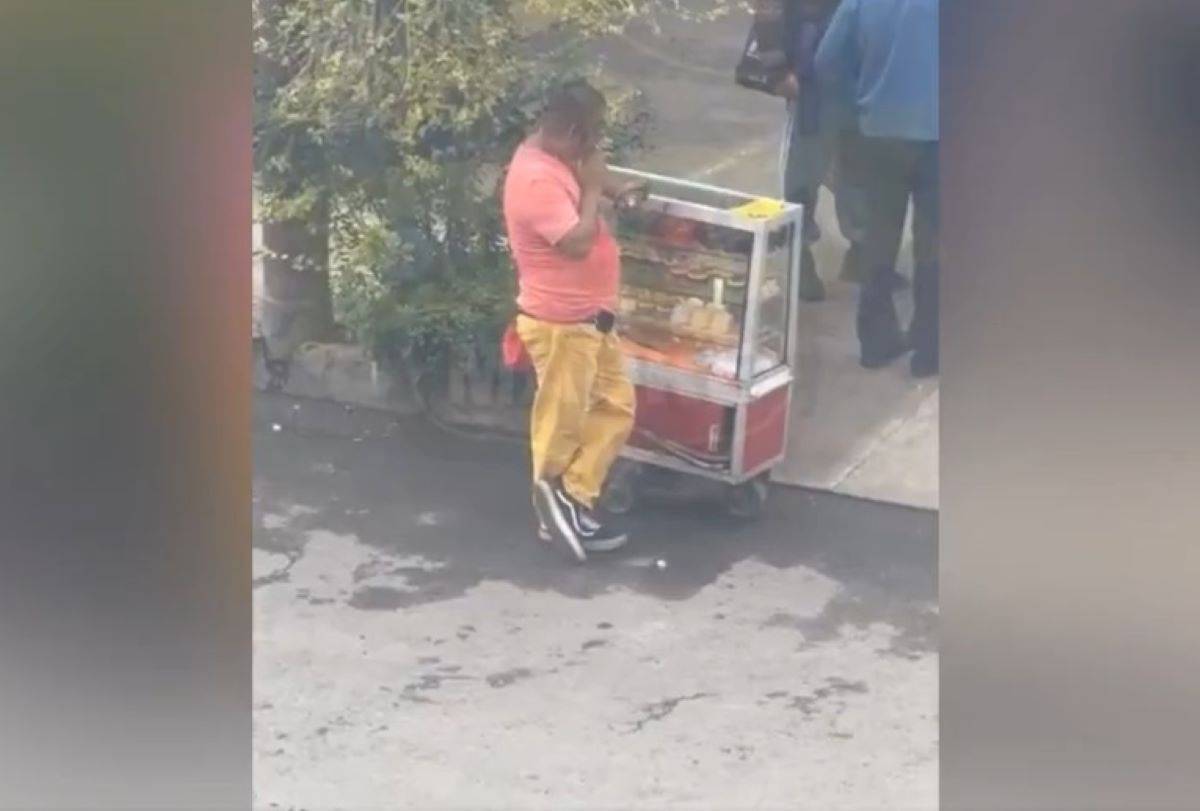 Captan en VIDEO a vendedor de gelatinas tocando sus partes íntimas en Edomex