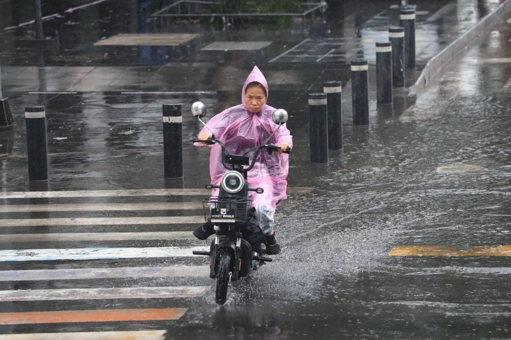 Activan Alerta Naranja para 9 alcaldías de CDMX por lluvias fuertes y granizo