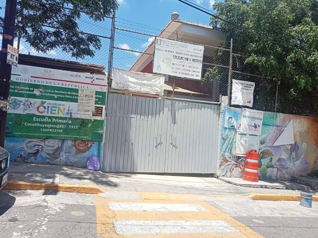 CFE le cortó la energía eléctrica a una escuela en Atizapán por deuda