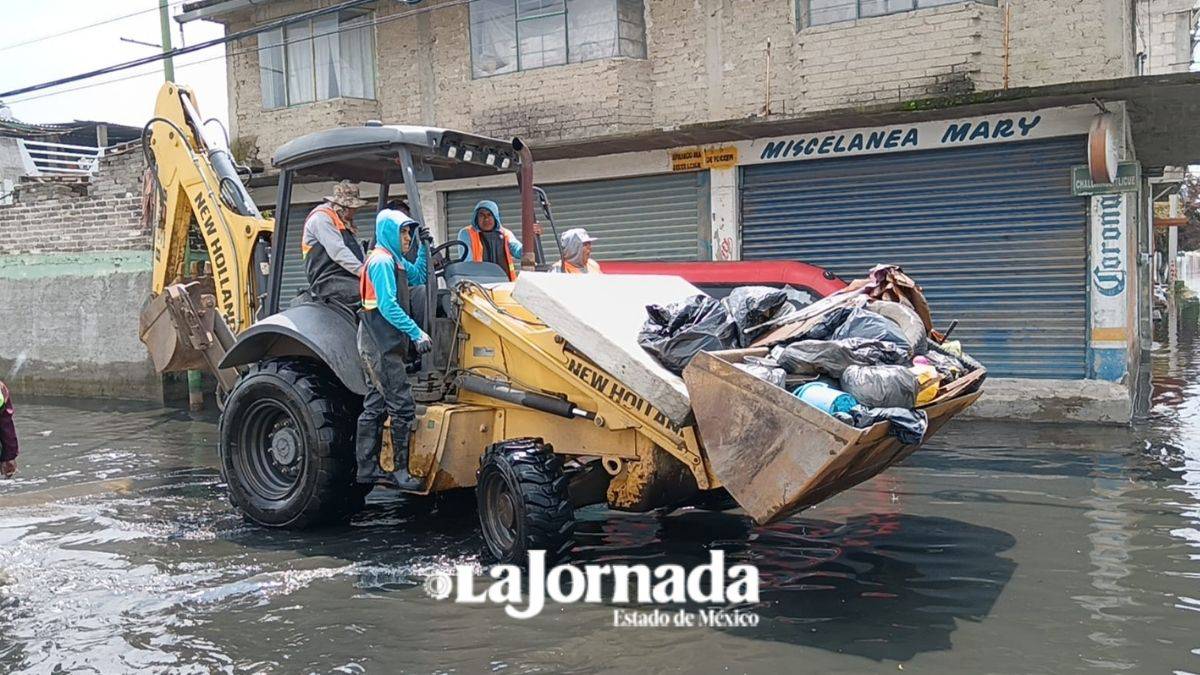 Chalco: retiran hasta 15 toneladas de basura en zona inundada