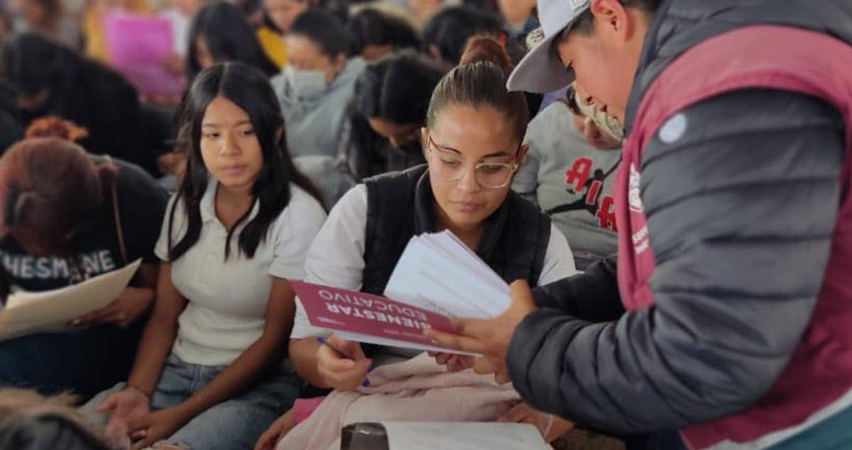 Mi hijo está en escuela de CDMX de educación básica, ¿a qué beca tiene acceso?