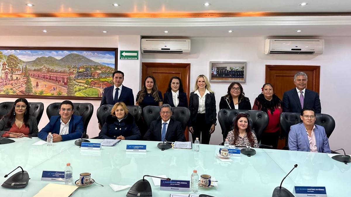 Designan nuevas funcionarias en Huixquilucan