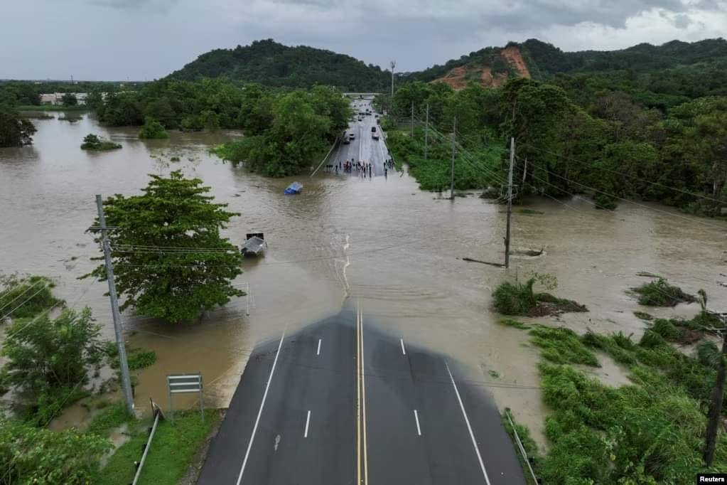 Huracán “Ernesto” deja a Puerto Rico sin luz