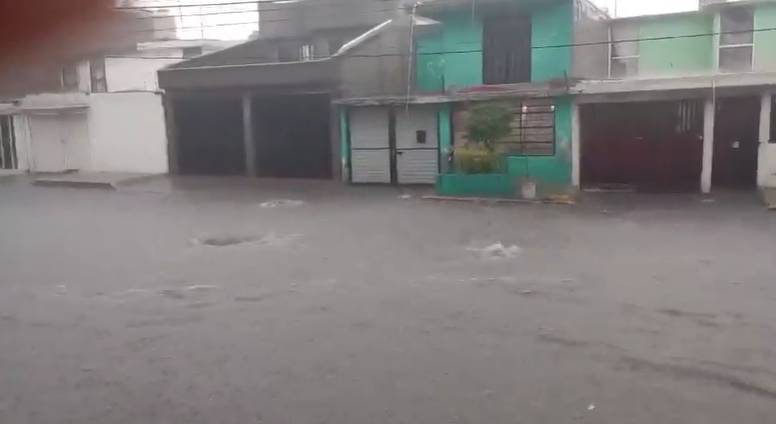 Nezahualcóyotl: lluvia anega Zona norte