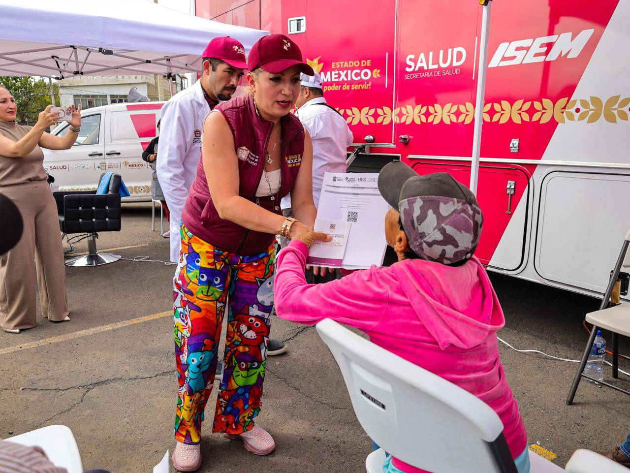 Instalan Caravana de Salud por el Bienestar de Chalco