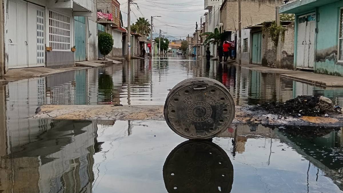 Damnificados temen más inundaciones por lluvias en Chalco