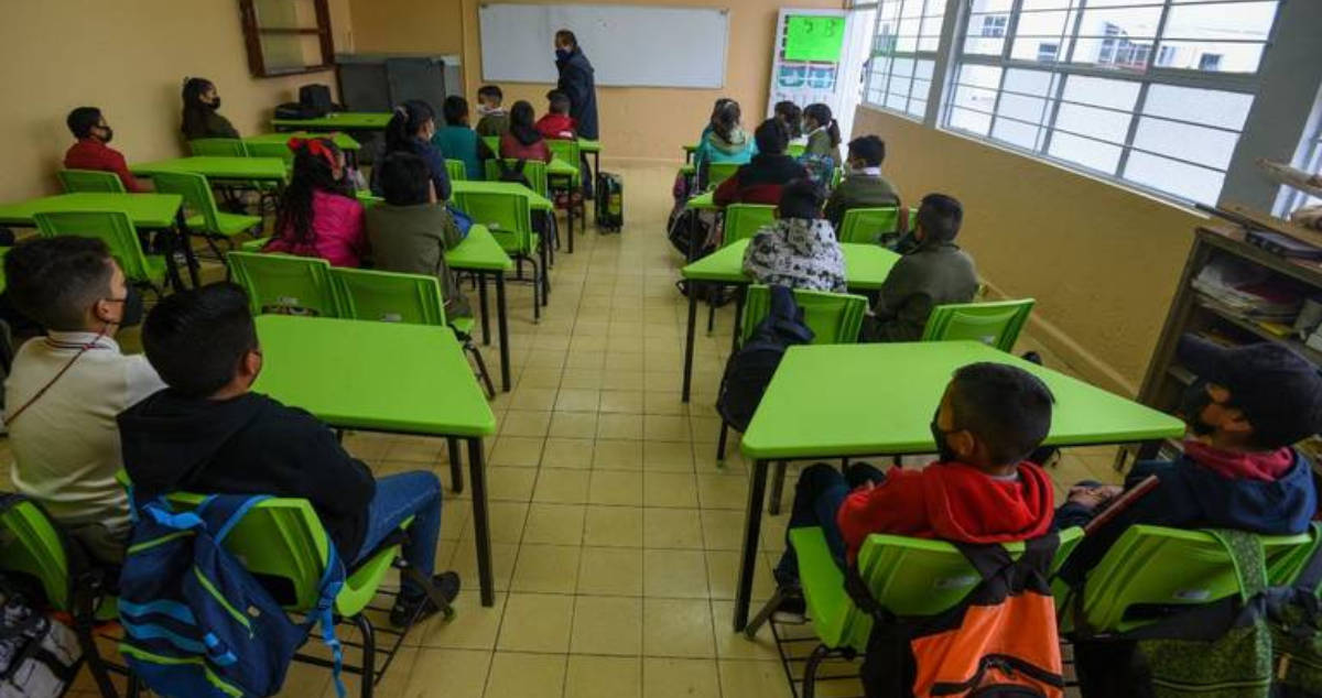 Mi hijo está en escuela de Edomex de educación básica, ¿a qué beca tiene acceso?