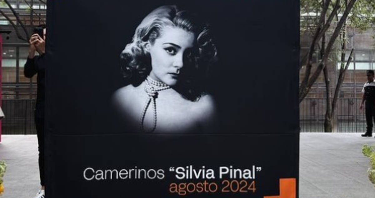 Rinden homenaje a Silvia Pinal; estudios Churubusco pone el nombre de la diva a camerinos