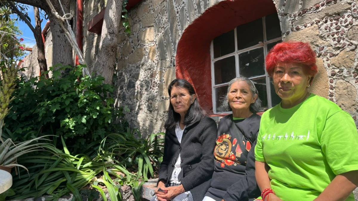 Casa construida en el año 1800 es donada por sus dueñas para los abuelitos de Tepetlaoxtoc