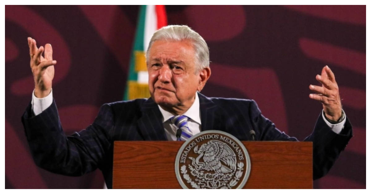 Andrés Manuel López Obrador condenó la pretensión arbitraria y anticonstitucional de dos jueces para detener la reforma judicial.