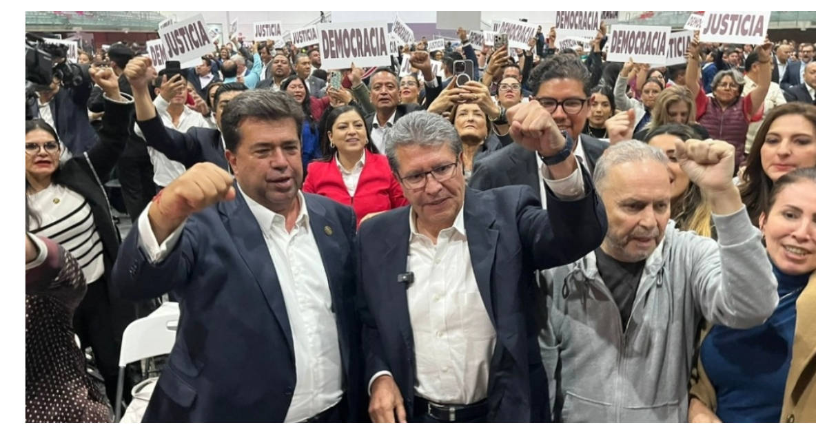 Los diputados reunidos en la “sede alterna” de la Sala de Armas de la Magdalena Mixiuhca, aprobó la reforma al Poder Judicial.