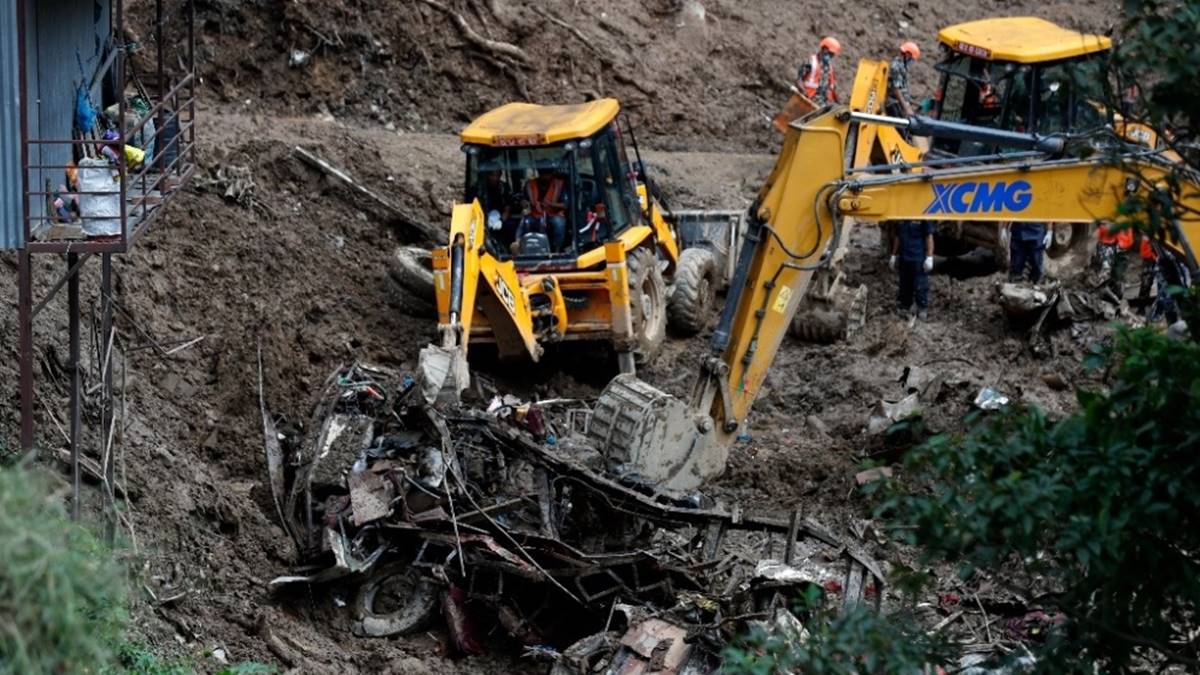 Nepal: Más de 120 muertos por deslaves e inundaciones