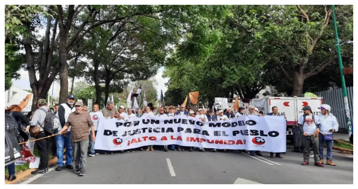 A 56 años del 2 de Octubre, piden en marcha conmemorativa “alto a la impunidad” 