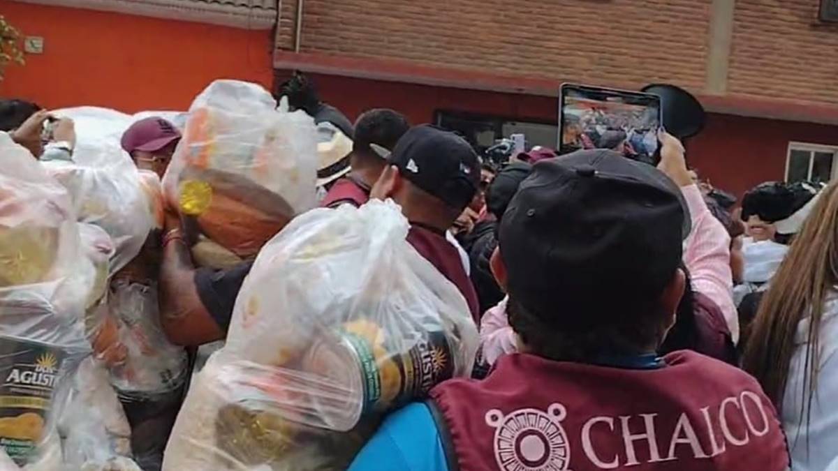 Central de abasto de Ecatepec da apoyo a damnificados de Chalco