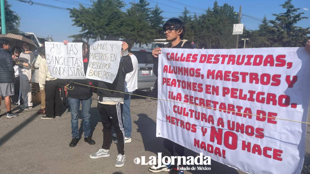 Estudiantes llegan a acuerdo en reparación de calle