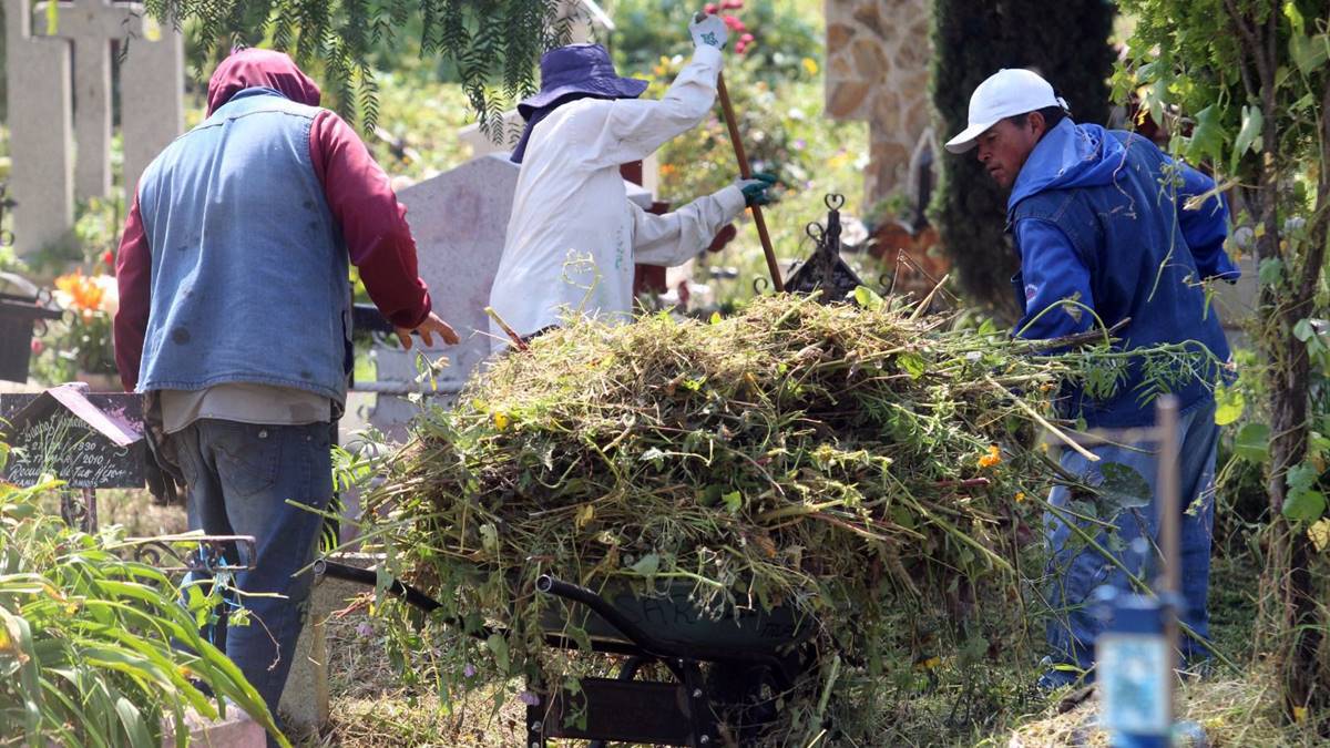 Jornadas de limpieza en Panteones de Ecatepec para Día de Muertos