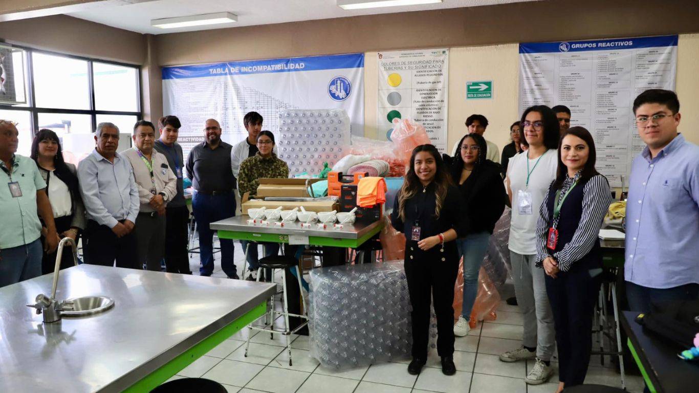 Chimalhuacán: Alumnos crean planta purificadora de agua