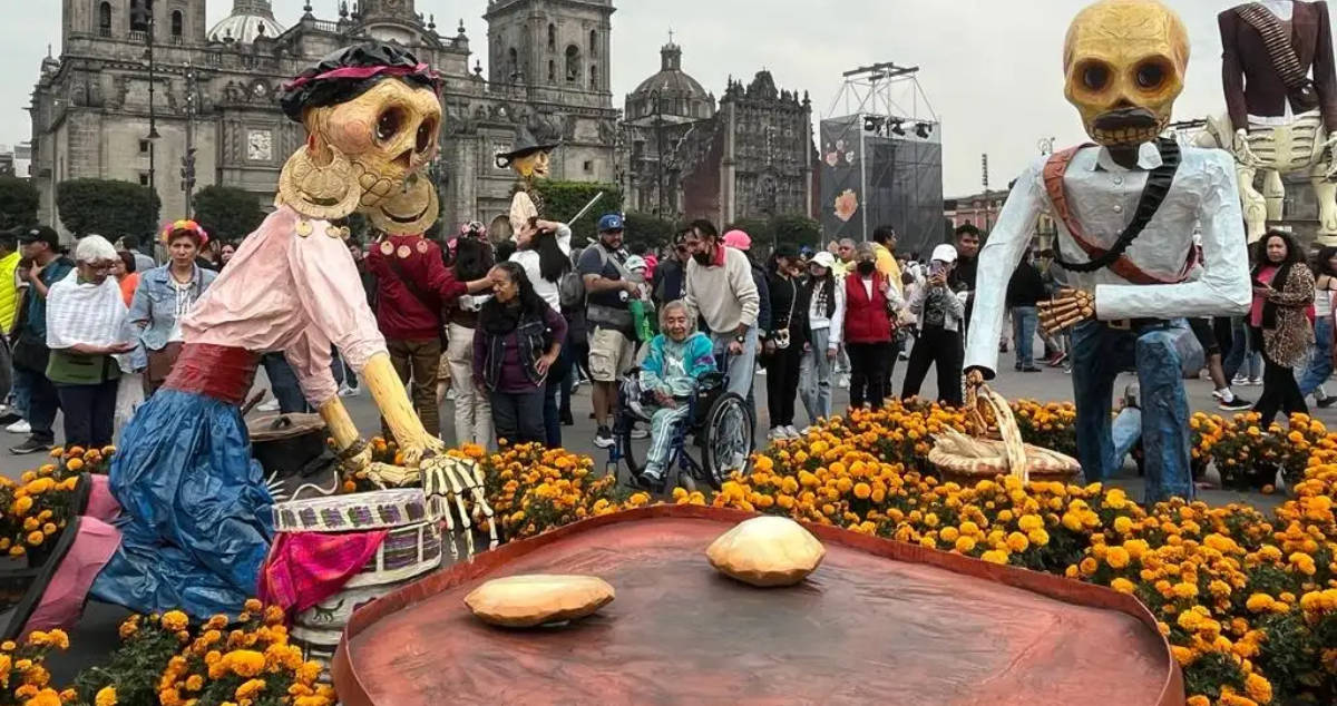 Por Desfile de Día de Muertos 2024, cierran calles y estaciones del Metrobús en CDMX