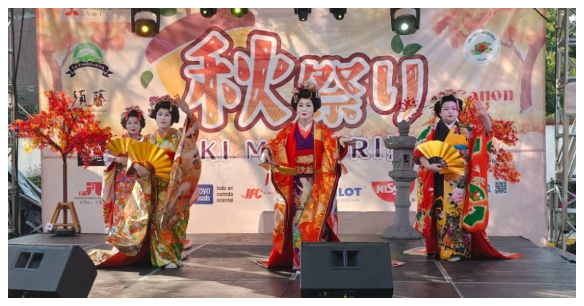 Con danza, música y ceremonia del té celebran el festival japonés de otoño