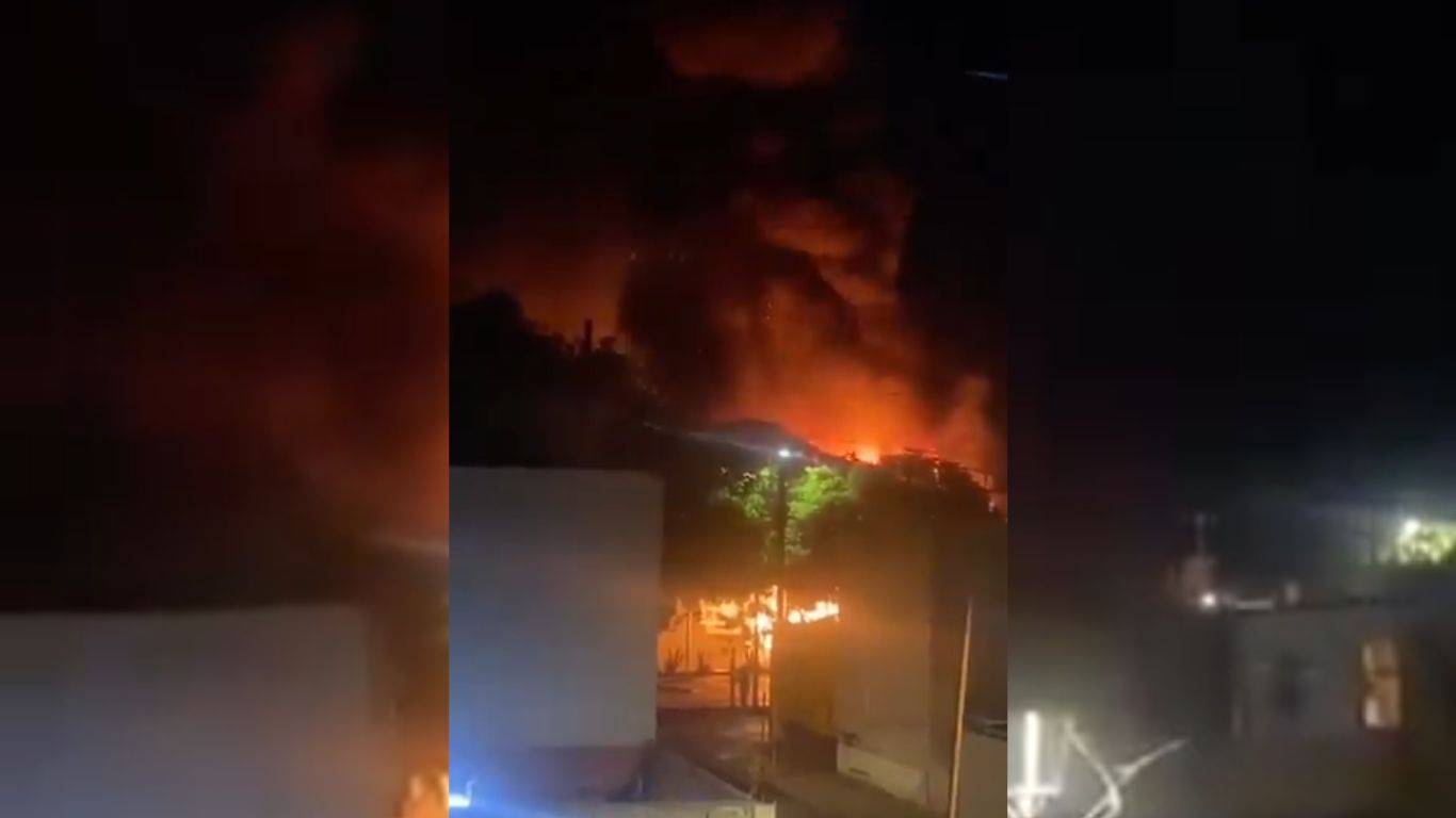 [VIDEO] Incendio en Avenida las Torres, Puebla