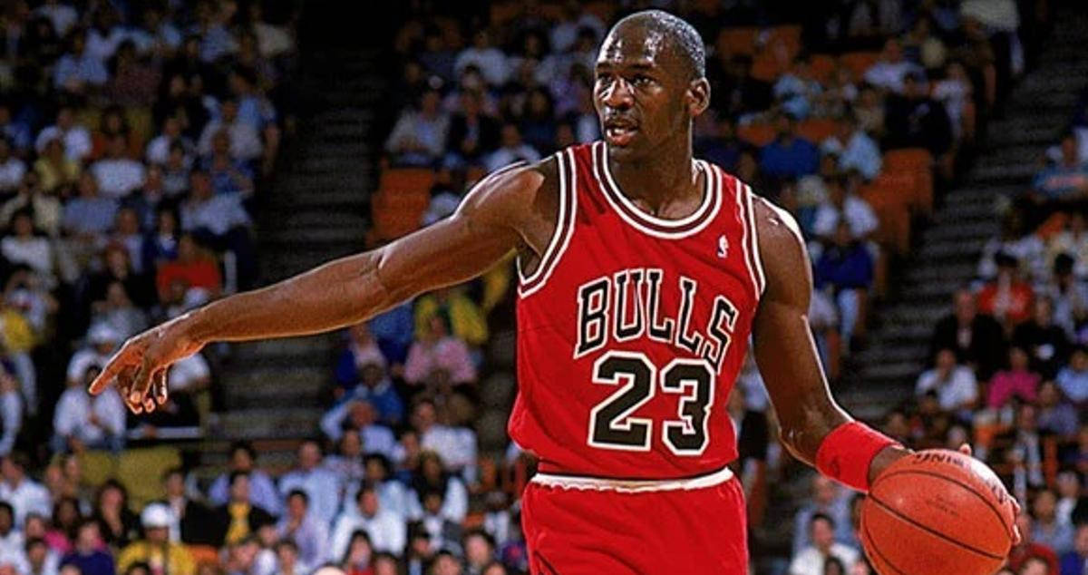 Jersey de Michael Jordan alcanza los 4.7 millones de dólares en subasta