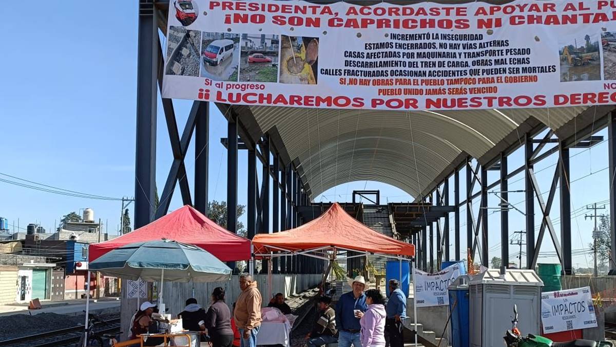 Tultepec podría ampliar bloqueo a vías del ferrocarril de carga